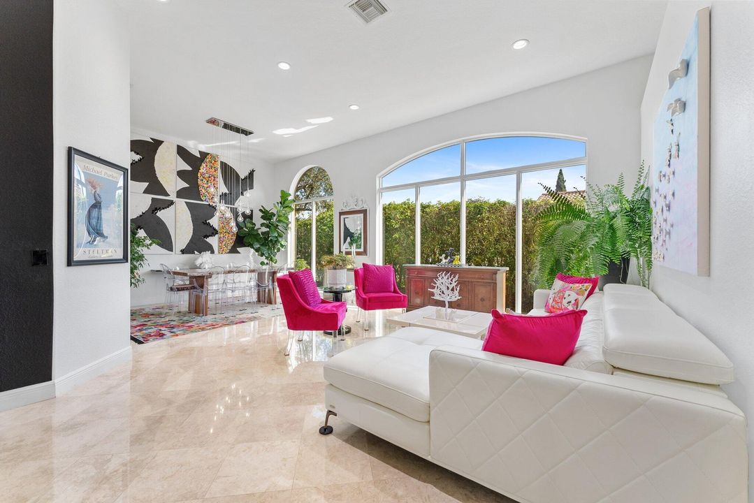 待售: $1,499,000 (5 贝兹, 4 浴室, 4003 平方英尺)