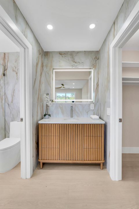 For Sale: $243,000 (2 beds, 2 baths, 1175 Square Feet)