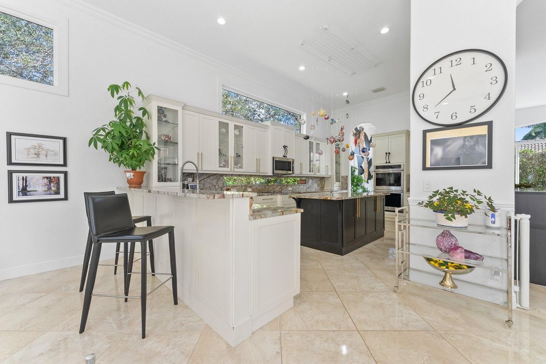 待售: $1,499,000 (5 贝兹, 4 浴室, 4003 平方英尺)