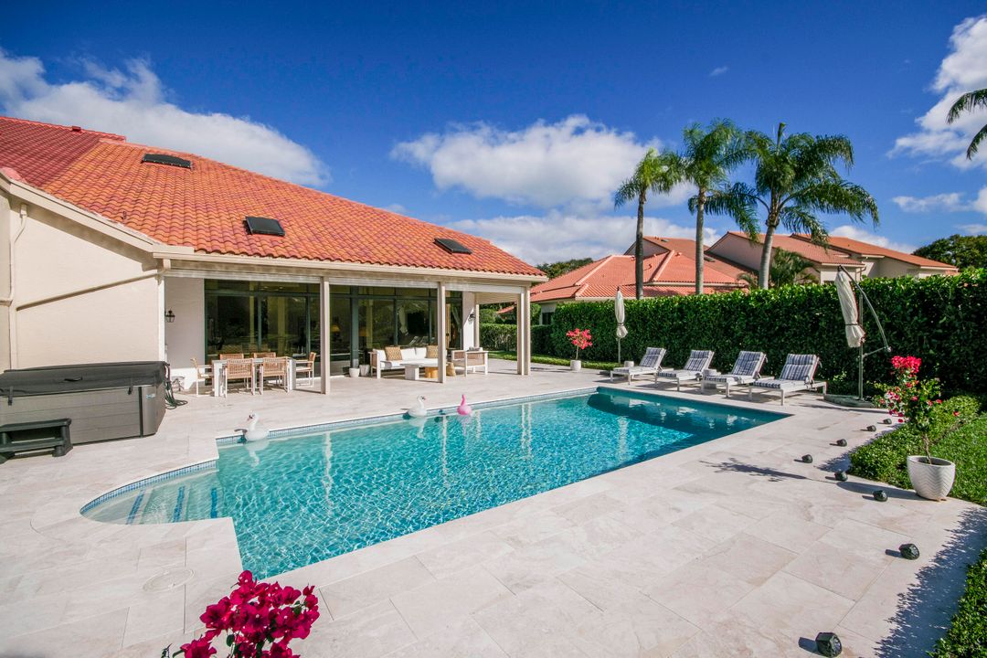 En Venta: $2,100,000 (3 camas, 3 baños, 2636 Pies cuadrados)