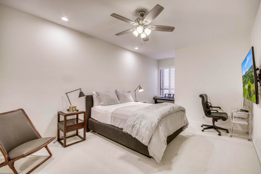 En Venta: $2,100,000 (3 camas, 3 baños, 2636 Pies cuadrados)