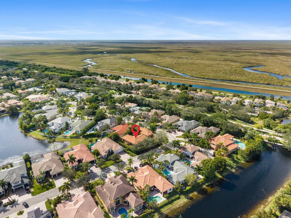 待售: $1,499,000 (5 贝兹, 4 浴室, 4003 平方英尺)