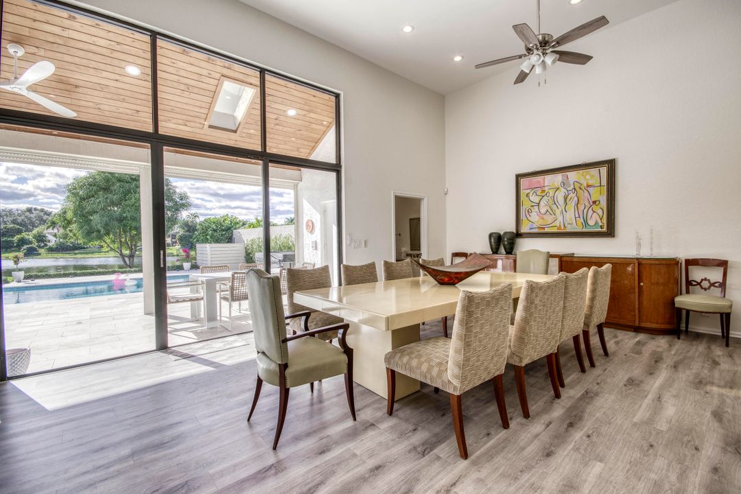 En Venta: $2,100,000 (3 camas, 3 baños, 2636 Pies cuadrados)