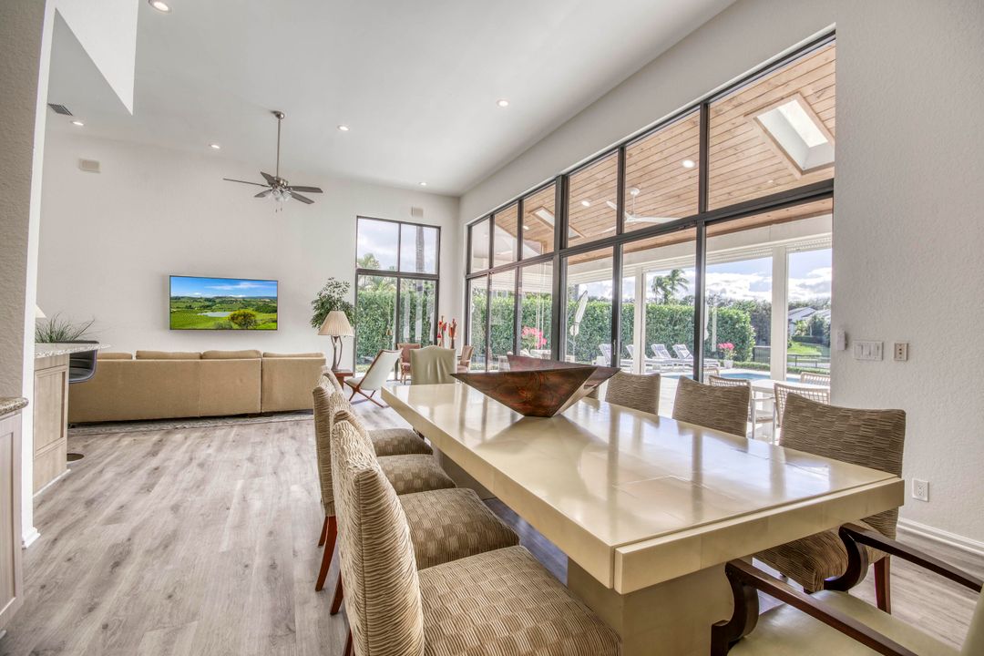 En Venta: $2,100,000 (3 camas, 3 baños, 2636 Pies cuadrados)