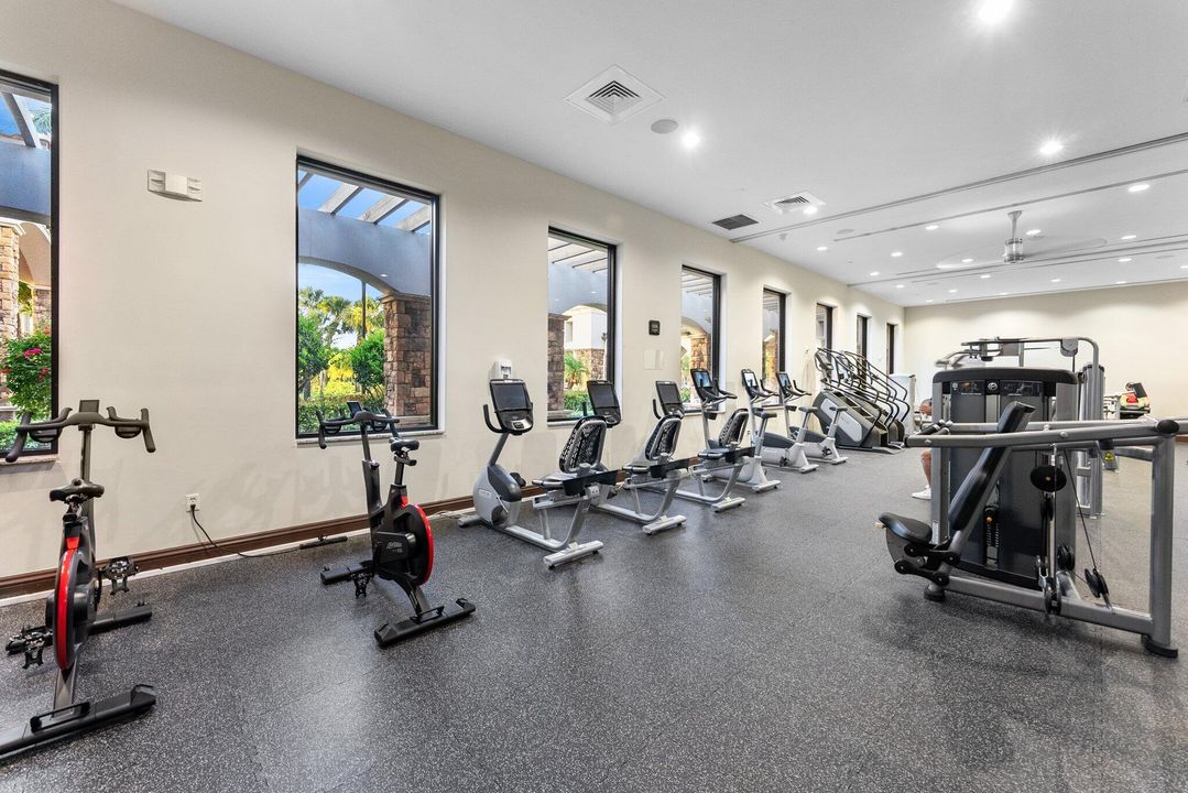 待售: $1,499,000 (5 贝兹, 4 浴室, 4003 平方英尺)