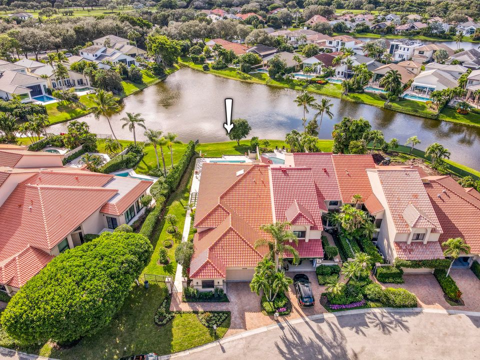 En Venta: $2,100,000 (3 camas, 3 baños, 2636 Pies cuadrados)