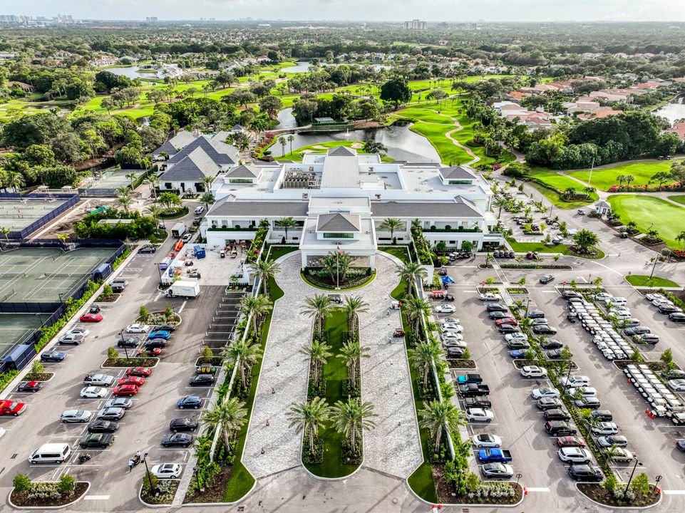 En Venta: $2,100,000 (3 camas, 3 baños, 2636 Pies cuadrados)