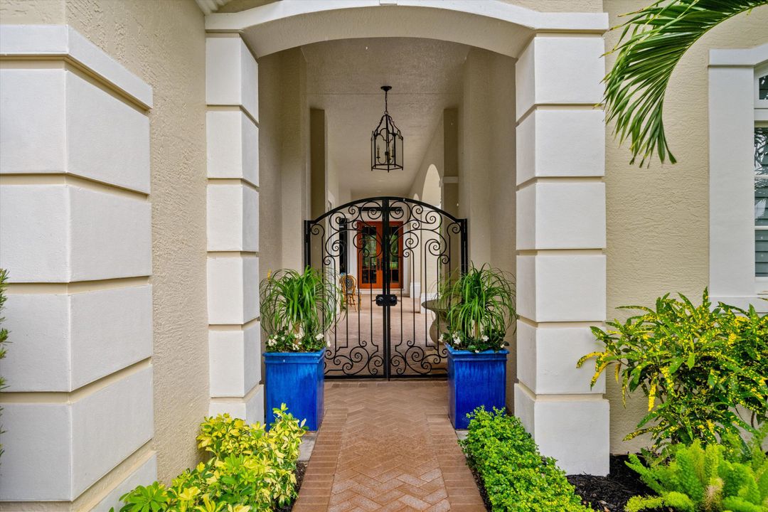 En Venta: $2,275,000 (3 camas, 3 baños, 2531 Pies cuadrados)