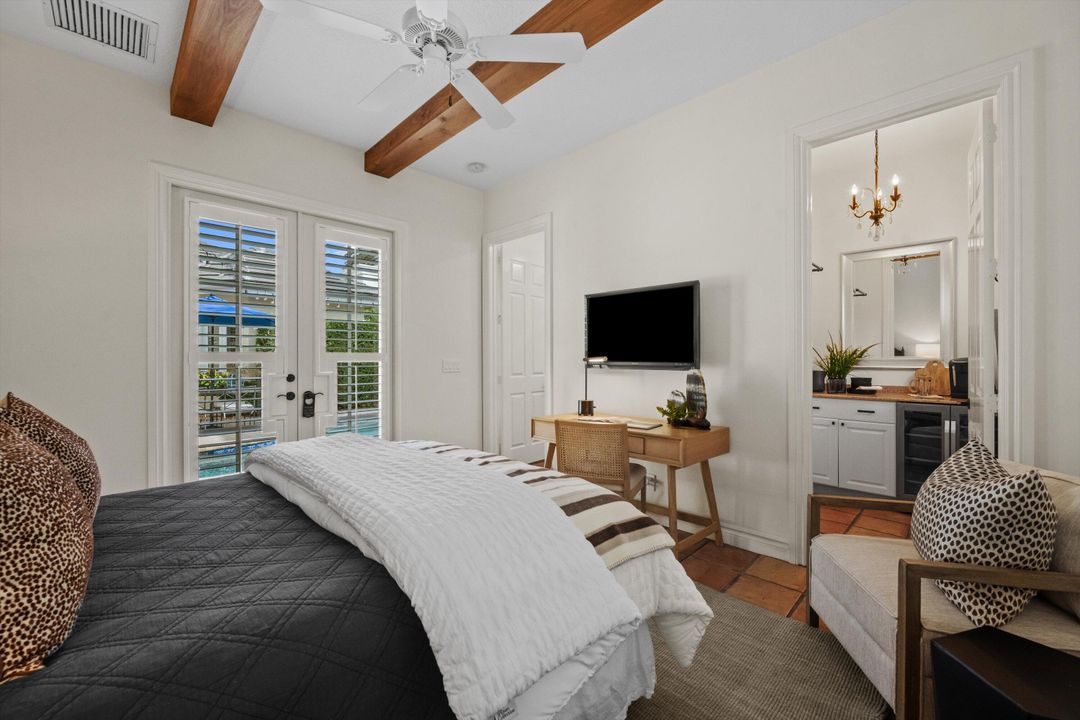 En Venta: $2,275,000 (3 camas, 3 baños, 2531 Pies cuadrados)