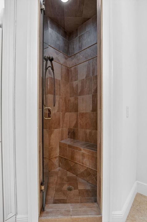 En Venta: $3,950,000 (4 camas, 4 baños, 4059 Pies cuadrados)