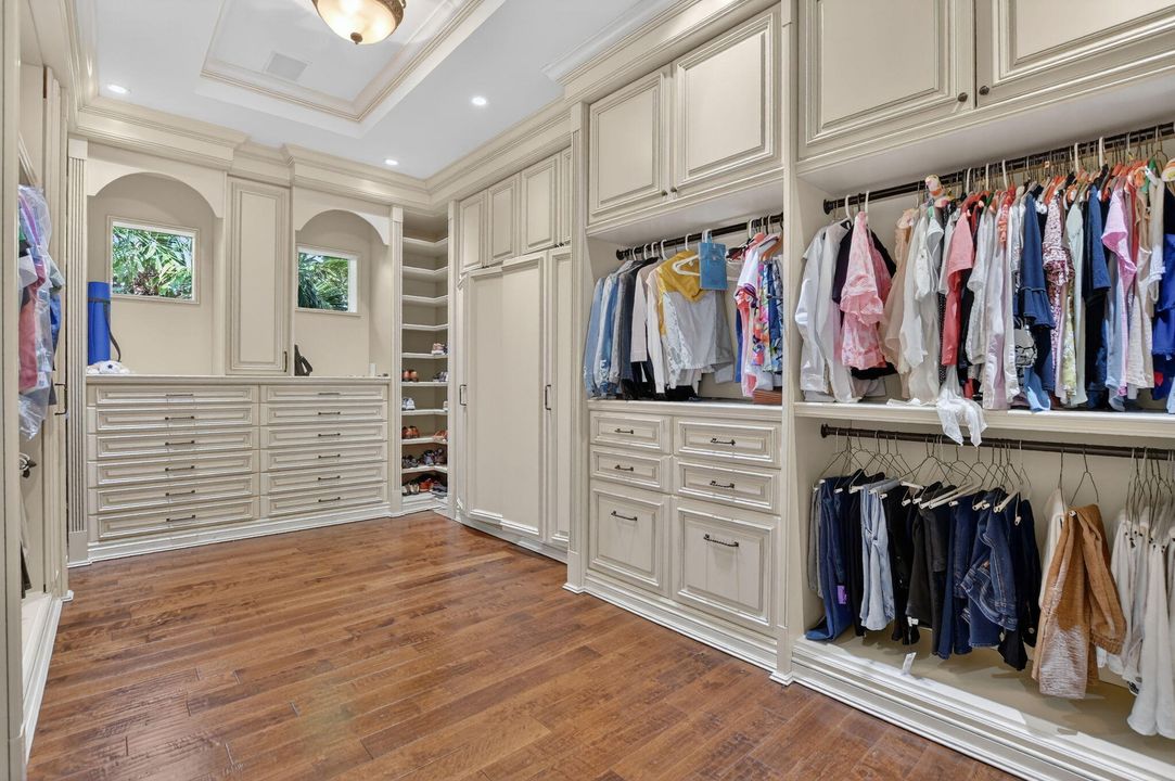 En Venta: $3,950,000 (4 camas, 4 baños, 4059 Pies cuadrados)