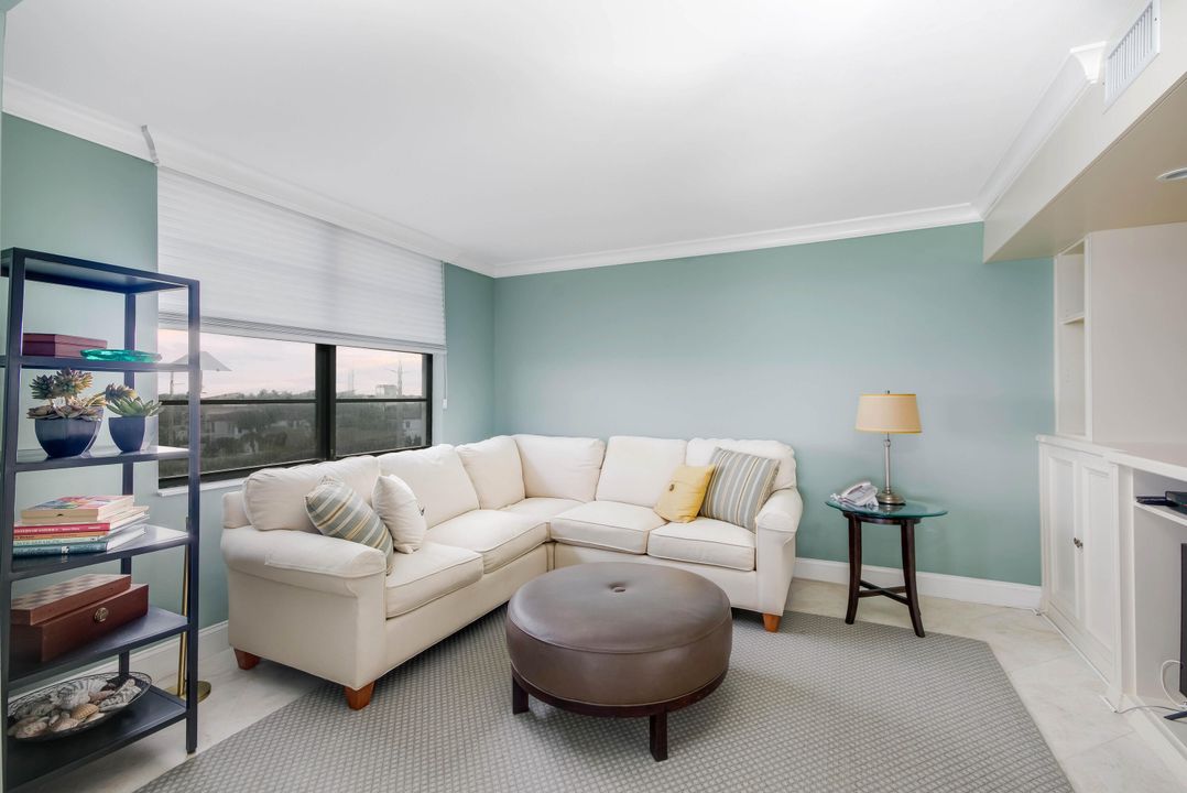 For Sale: $1,300,000 (3 beds, 2 baths, 1677 Square Feet)