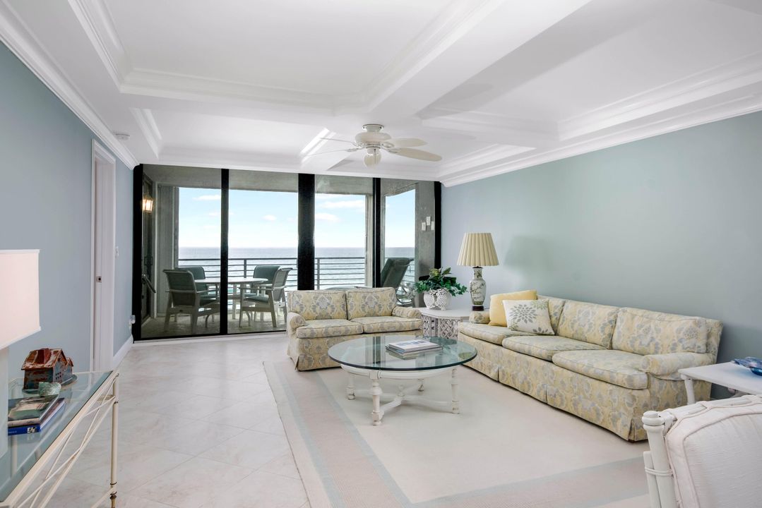 For Sale: $1,300,000 (3 beds, 2 baths, 1677 Square Feet)