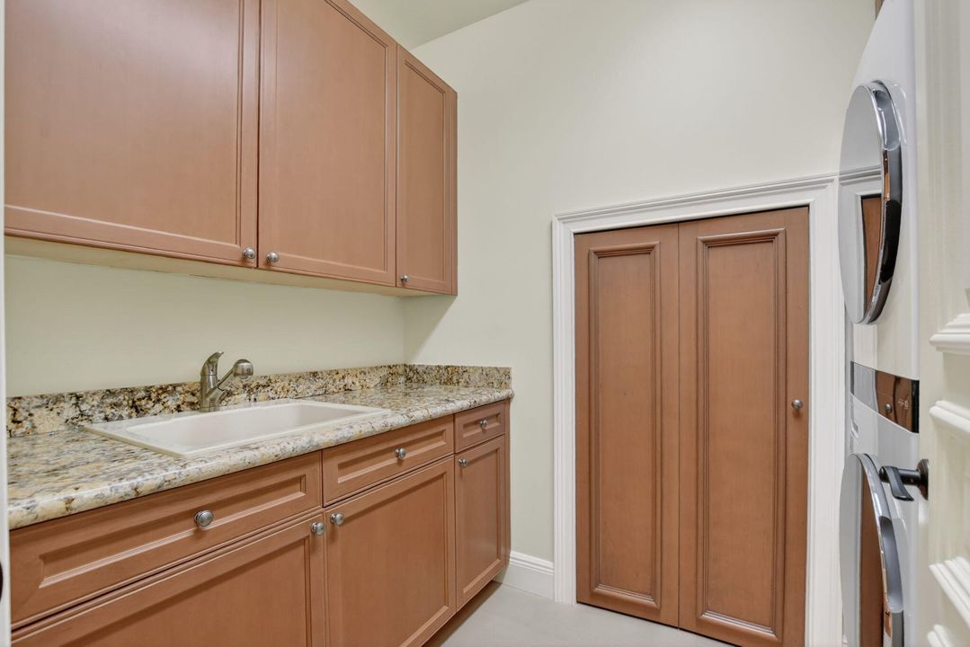 En Venta: $3,950,000 (4 camas, 4 baños, 4059 Pies cuadrados)