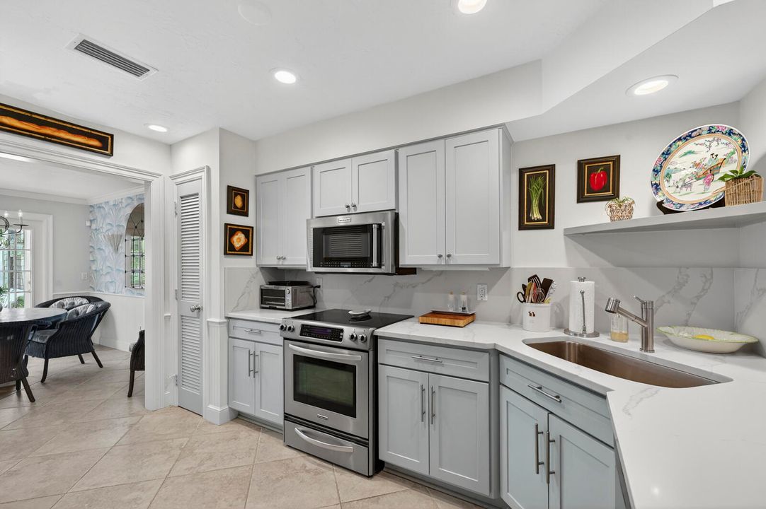 En Venta: $1,550,000 (3 camas, 3 baños, 1800 Pies cuadrados)