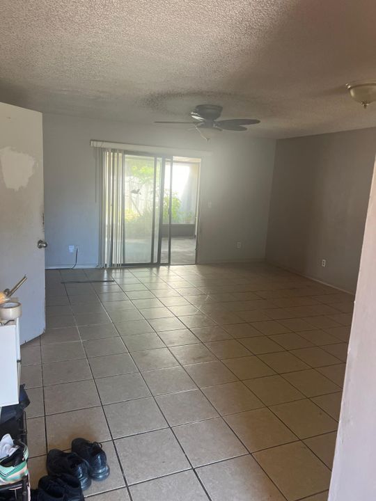 For Sale: $99,000 (2 beds, 2 baths, 1166 Square Feet)