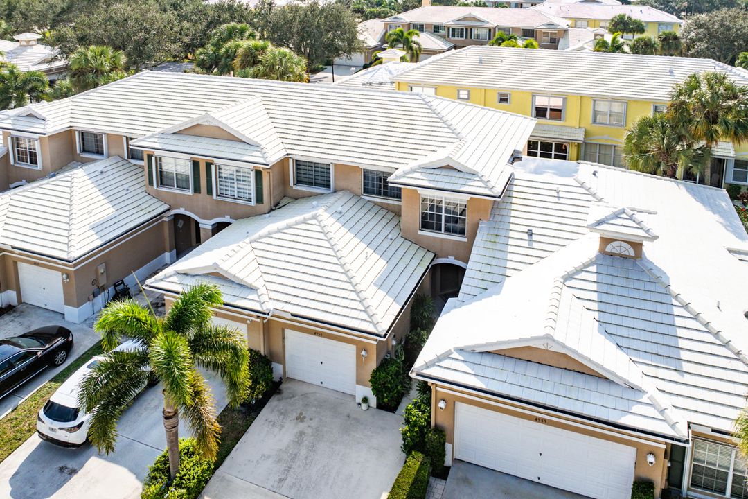 На продажу: $355,000 (2 спален, 2 ванн, 1293 Квадратных фут)