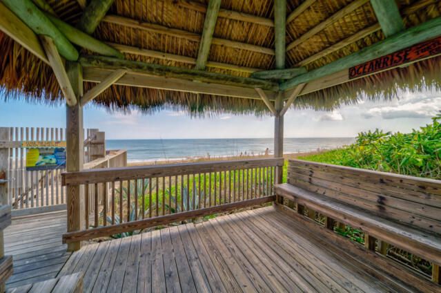 На продажу: $425,000 (2 спален, 2 ванн, 1021 Квадратных фут)