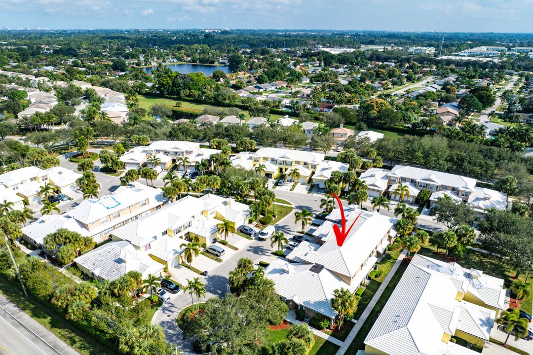 На продажу: $355,000 (2 спален, 2 ванн, 1293 Квадратных фут)