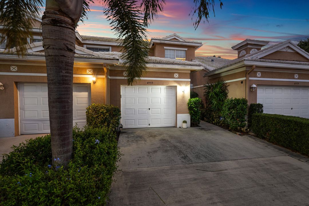 На продажу: $355,000 (2 спален, 2 ванн, 1293 Квадратных фут)