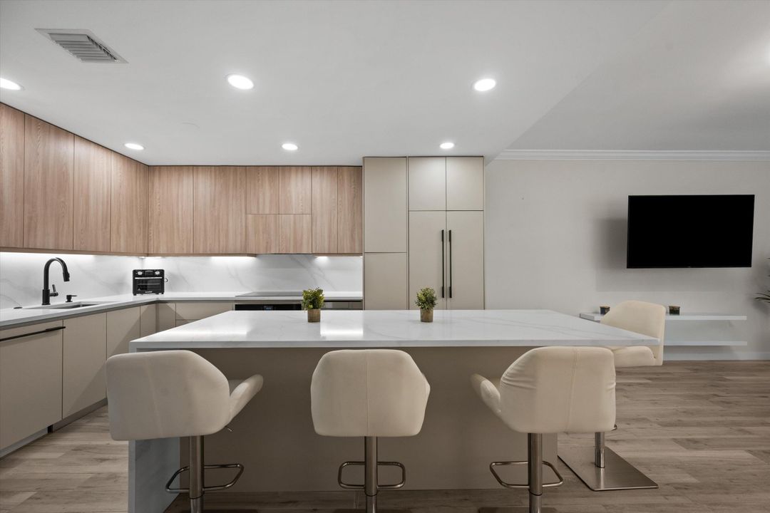 待售: $590,000 (2 贝兹, 2 浴室, 1401 平方英尺)