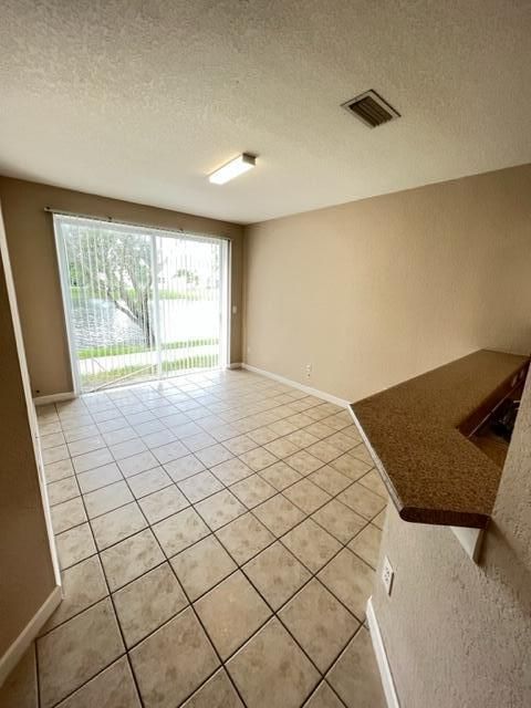 出租: $2,600 (3 贝兹, 3 浴室, 1701 平方英尺)