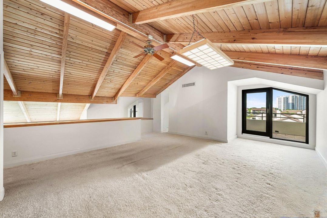 For Sale: $1,300,000 (3 beds, 3 baths, 2706 Square Feet)