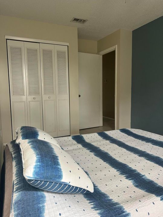 En Venta: $199,000 (2 camas, 2 baños, 1037 Pies cuadrados)