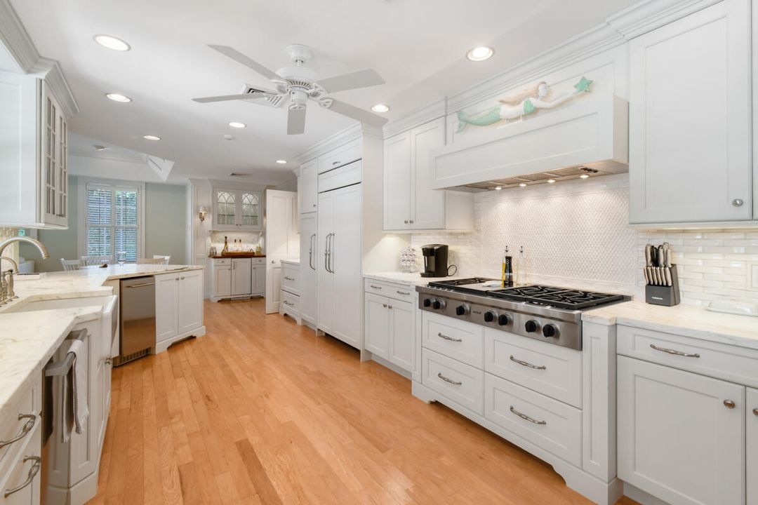 На продажу: $23,900,000 (6 спален, 6 ванн, 6341 Квадратных фут)