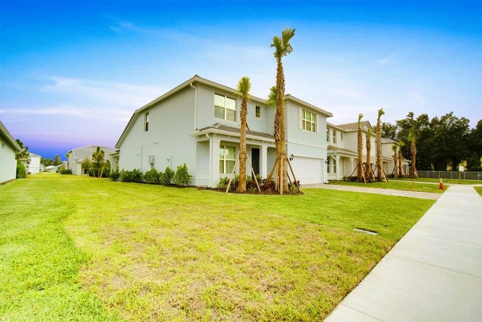 En Renta: $5,200 (5 camas, 4 baños, 3350 Pies cuadrados)