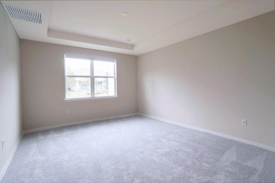 En Renta: $5,200 (5 camas, 4 baños, 3350 Pies cuadrados)