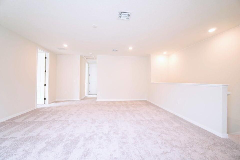 En Renta: $5,200 (5 camas, 4 baños, 3350 Pies cuadrados)