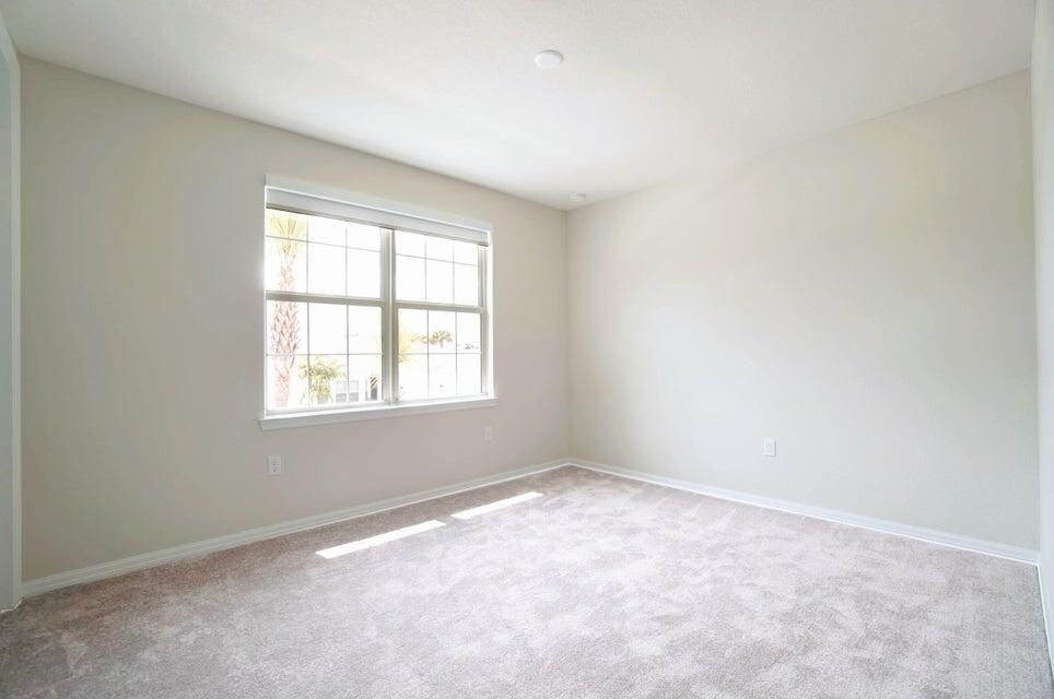 En Renta: $5,200 (5 camas, 4 baños, 3350 Pies cuadrados)