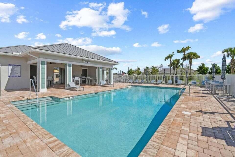 En Renta: $5,200 (5 camas, 4 baños, 3350 Pies cuadrados)