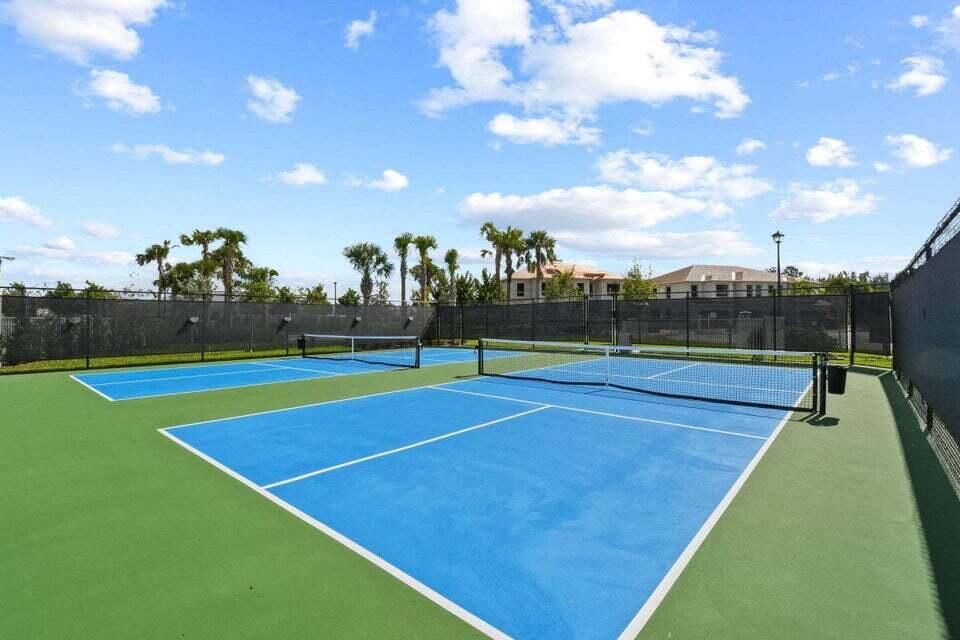 En Renta: $5,200 (5 camas, 4 baños, 3350 Pies cuadrados)