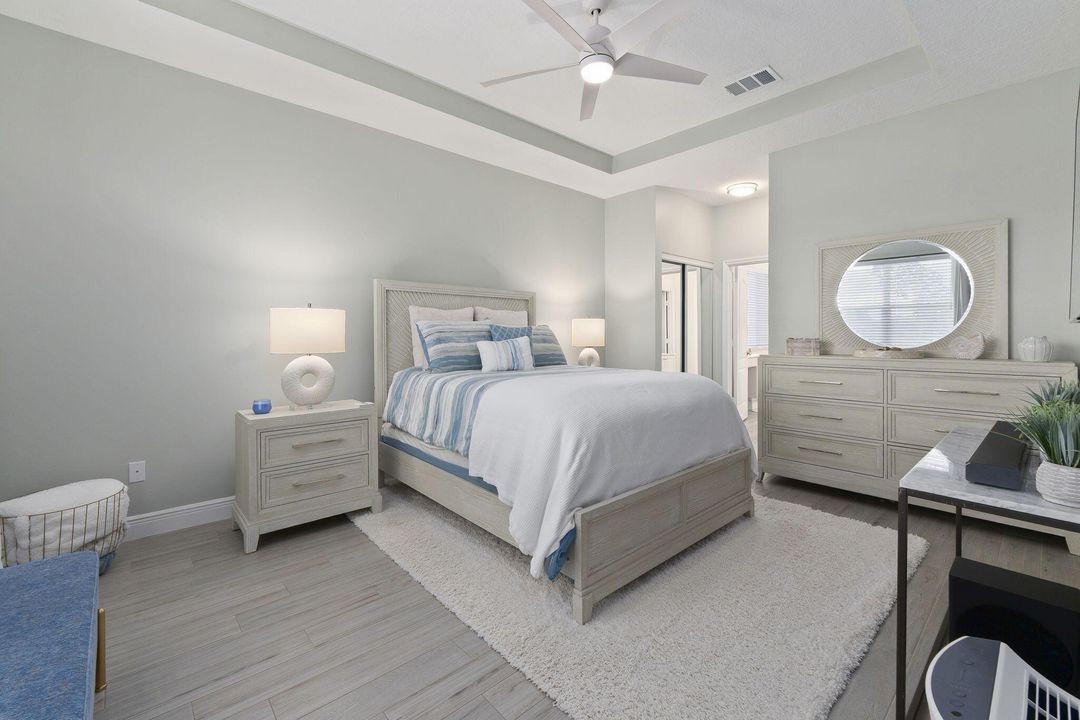 En Venta: $386,400 (4 camas, 2 baños, 1723 Pies cuadrados)