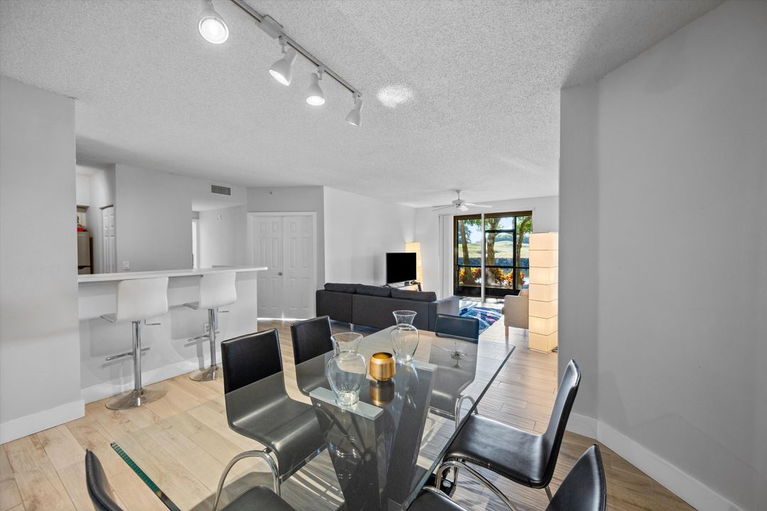 For Sale: $475,000 (3 beds, 2 baths, 1492 Square Feet)