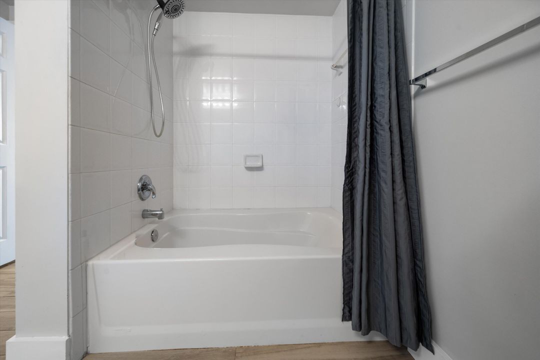 For Sale: $475,000 (3 beds, 2 baths, 1492 Square Feet)