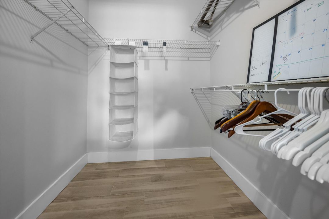 For Sale: $475,000 (3 beds, 2 baths, 1492 Square Feet)