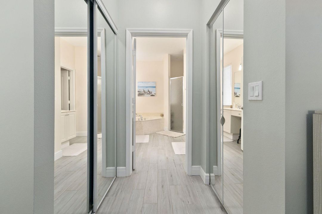 En Venta: $386,400 (4 camas, 2 baños, 1723 Pies cuadrados)