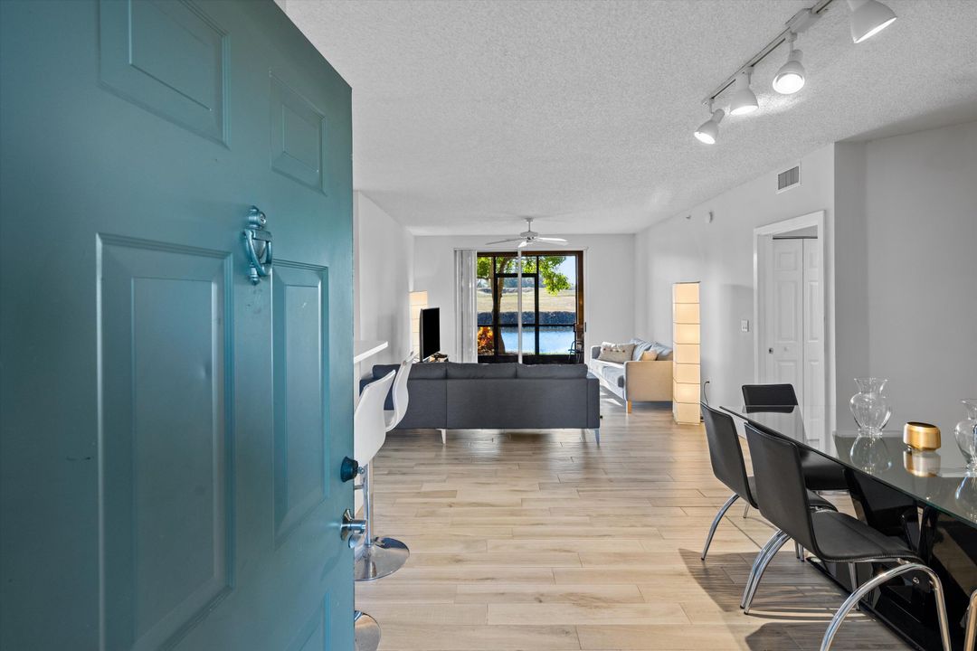 For Sale: $475,000 (3 beds, 2 baths, 1492 Square Feet)