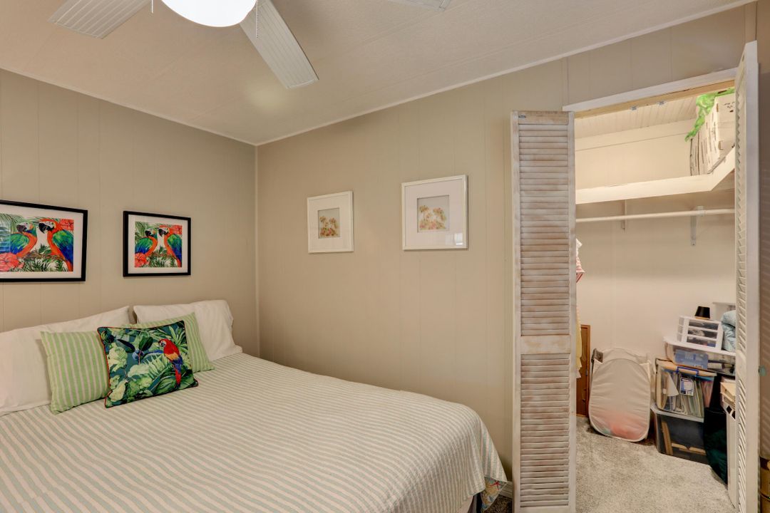 For Sale: $159,900 (2 beds, 2 baths, 864 Square Feet)