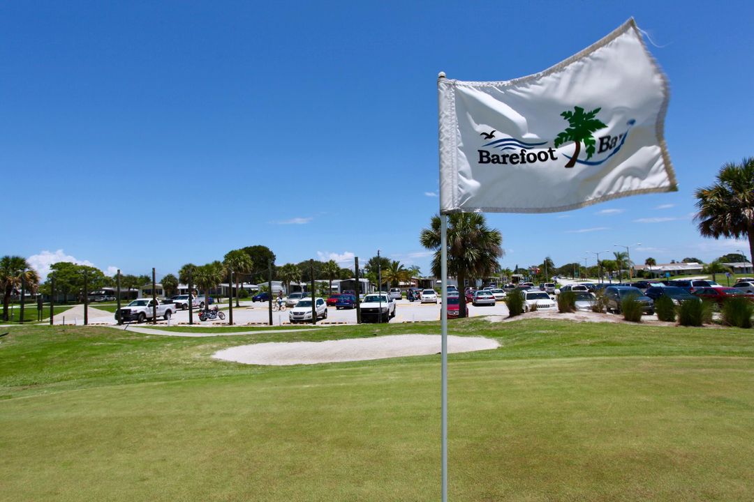 For Sale: $159,900 (2 beds, 2 baths, 864 Square Feet)