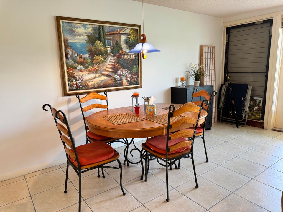 For Sale: $339,000 (2 beds, 2 baths, 1229 Square Feet)