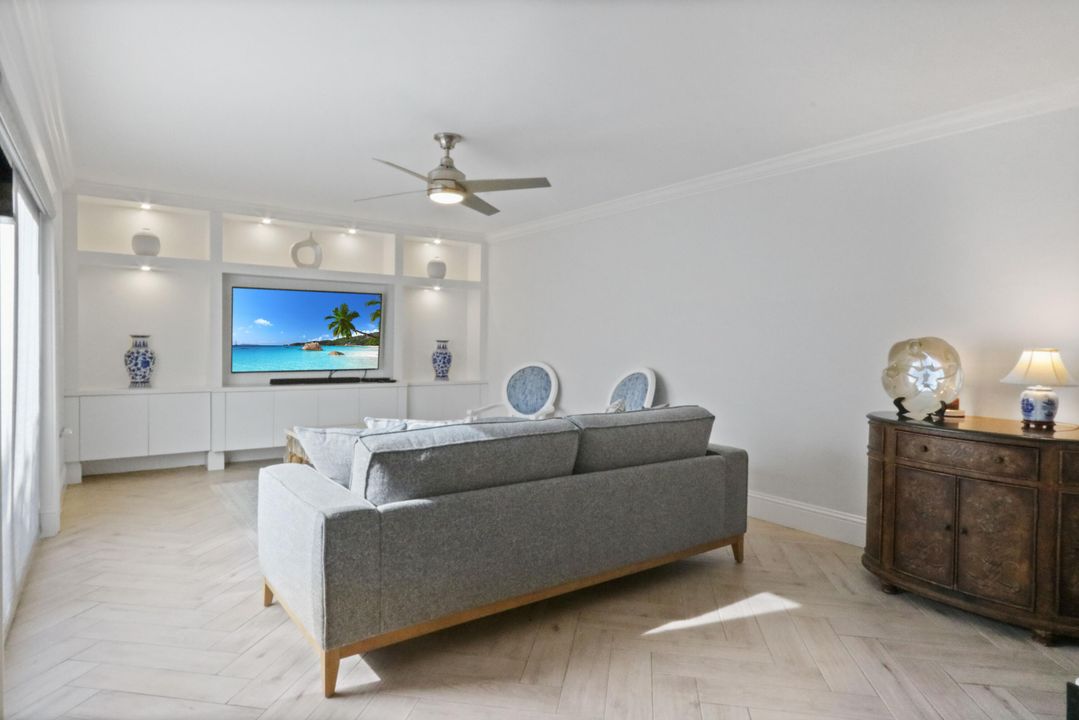 For Rent: $3,125 (2 beds, 2 baths, 1188 Square Feet)