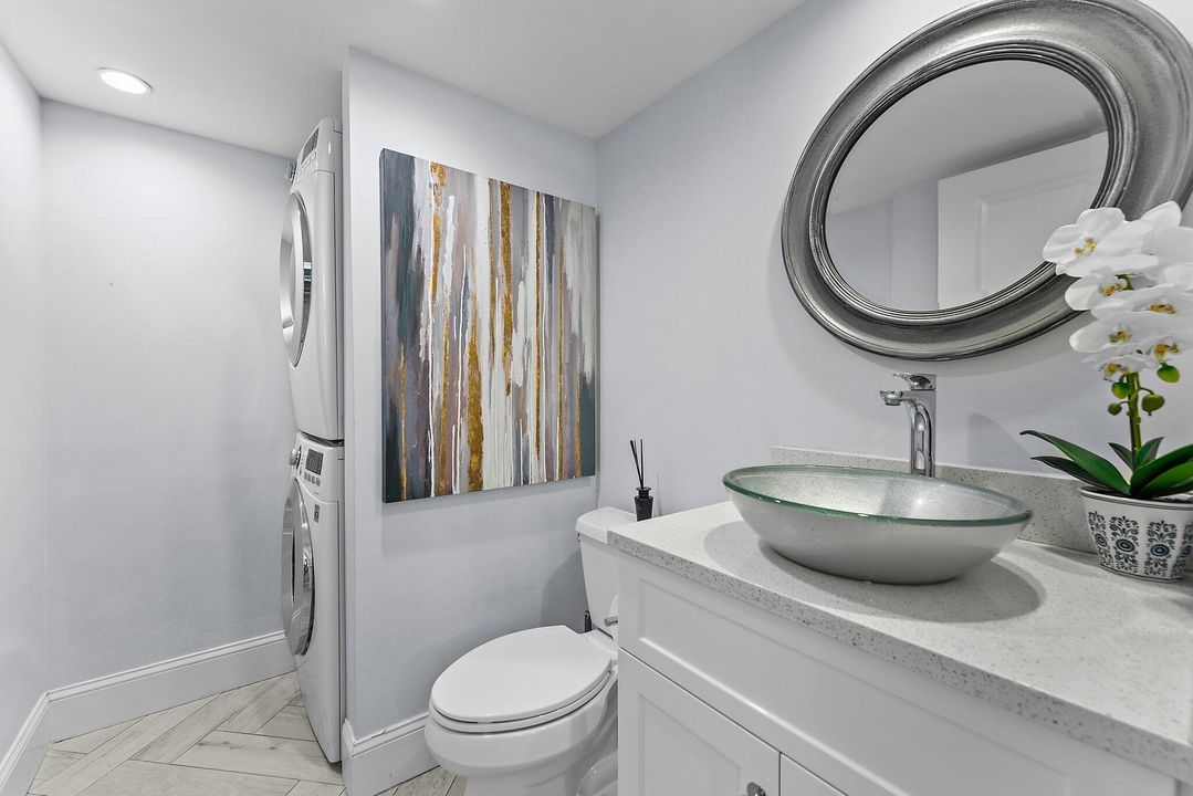 For Rent: $3,125 (2 beds, 2 baths, 1188 Square Feet)