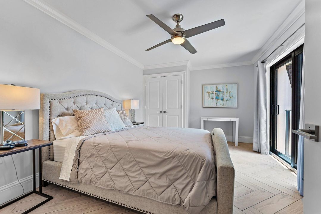 For Rent: $3,125 (2 beds, 2 baths, 1188 Square Feet)