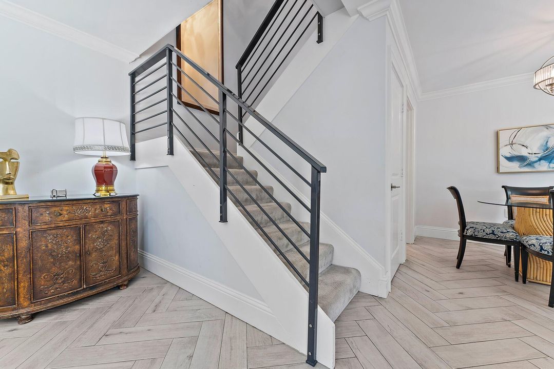 For Rent: $3,125 (2 beds, 2 baths, 1188 Square Feet)