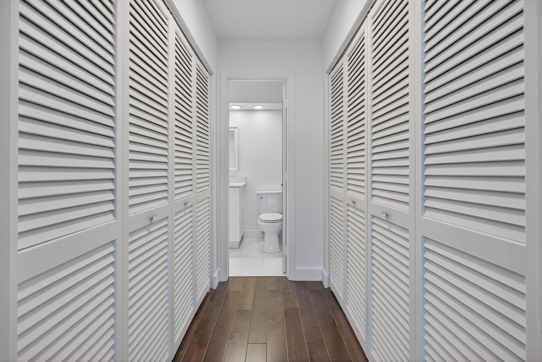 出租: $2,400 (2 贝兹, 2 浴室, 944 平方英尺)