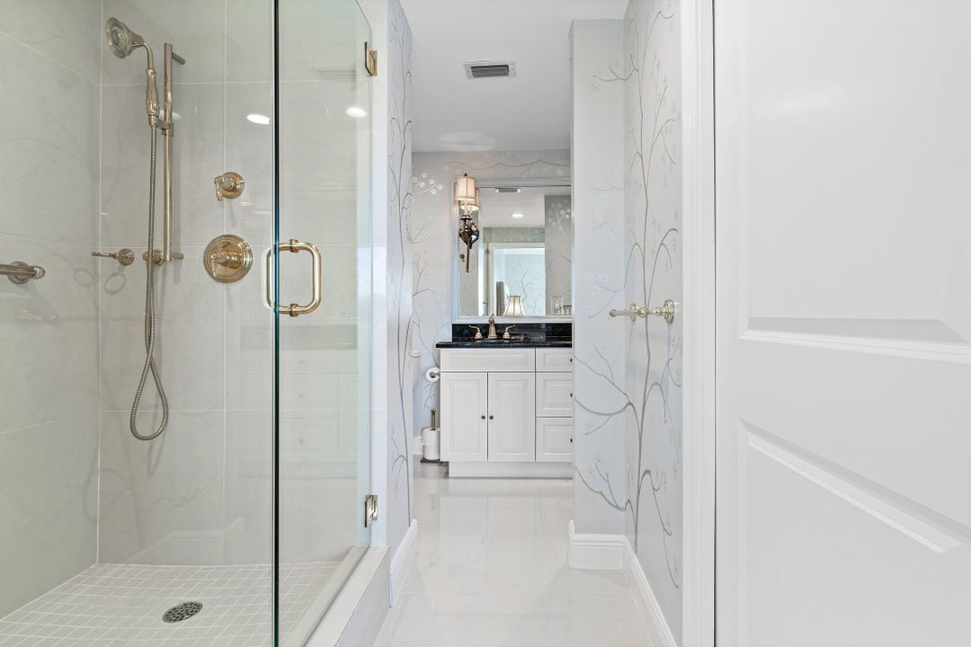 For Sale: $2,999,000 (2 beds, 2 baths, 1416 Square Feet)